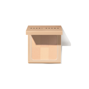 Nude Finish Illuminating Powder <BR> Poudre Illuminatrice